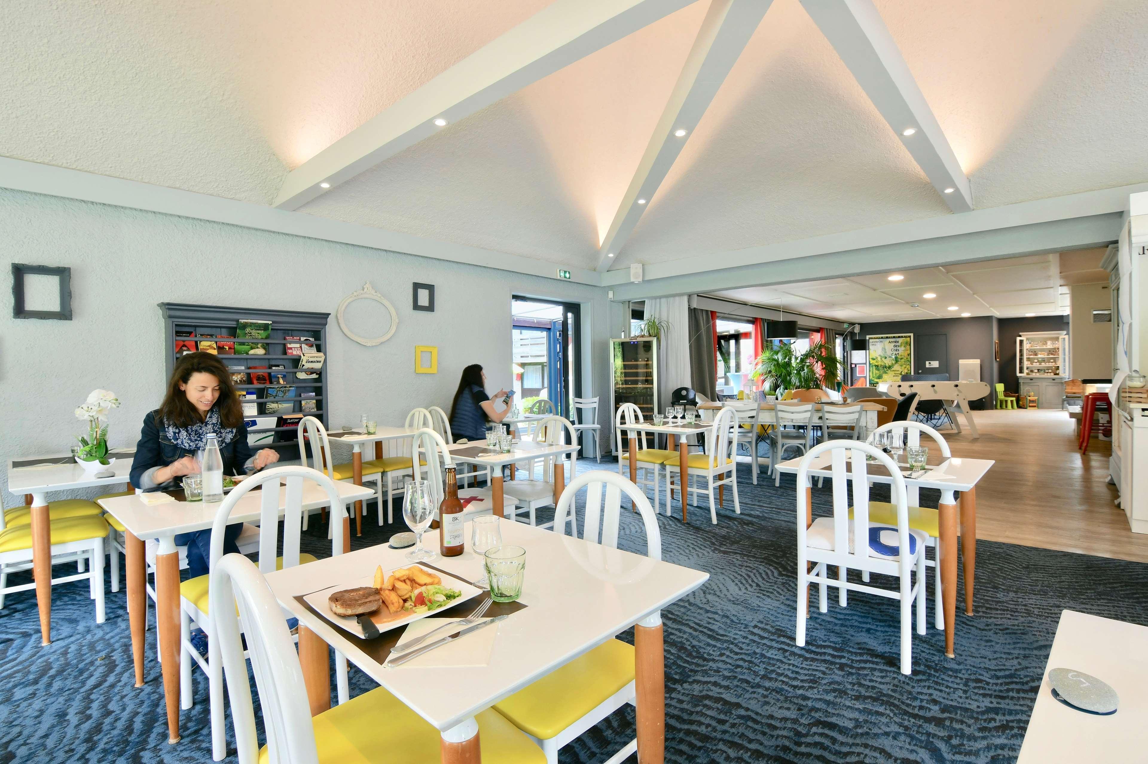 Kyriad Lannion-Perros-Guirec Exterior photo