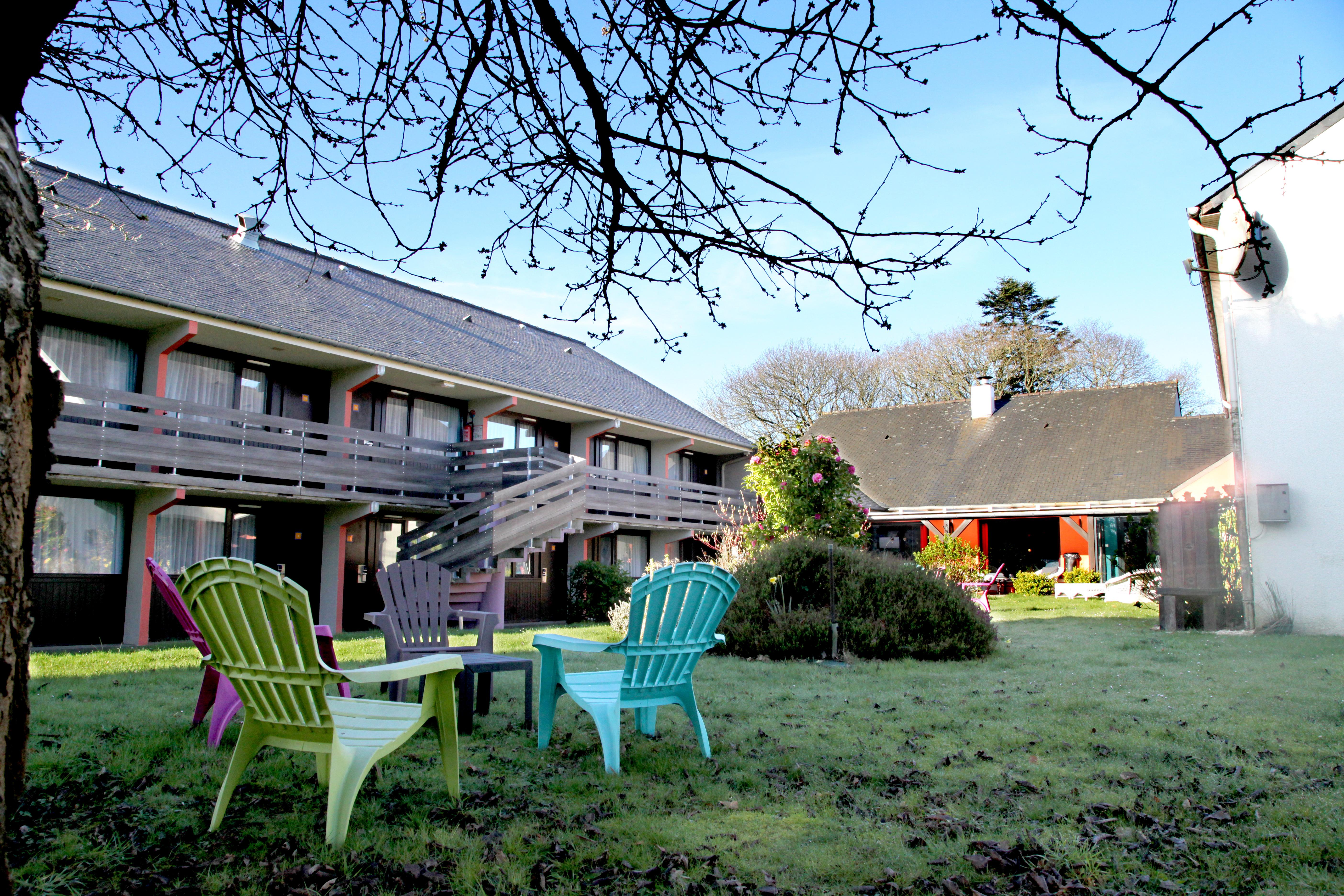 Kyriad Lannion-Perros-Guirec Exterior photo