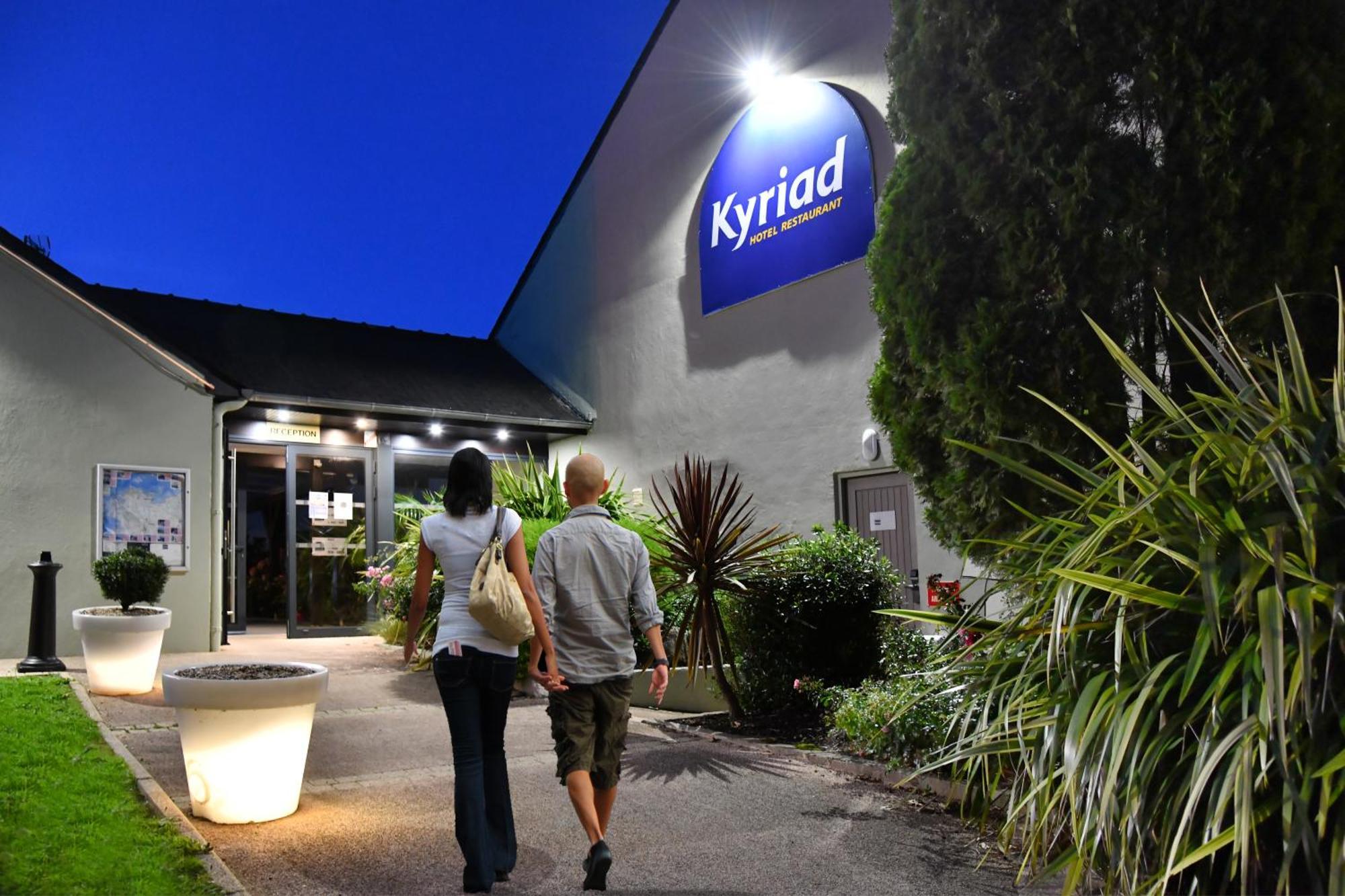 Kyriad Lannion-Perros-Guirec Exterior photo
