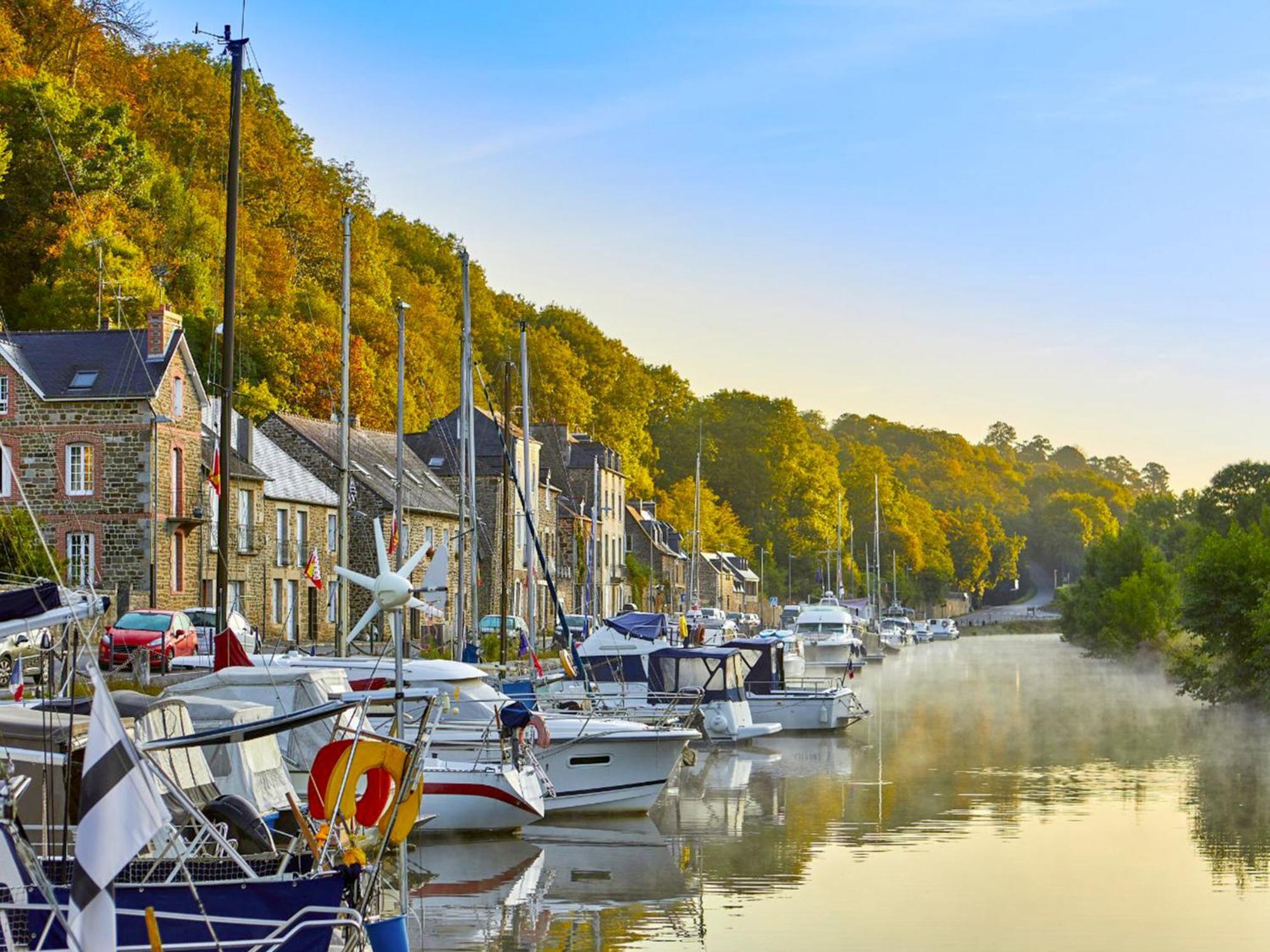 Kyriad Lannion-Perros-Guirec Exterior photo